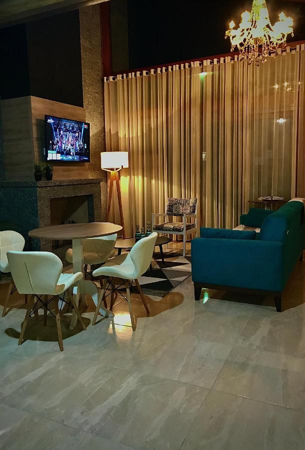 Canyons Guest House Praia Grande  Buitenkant foto