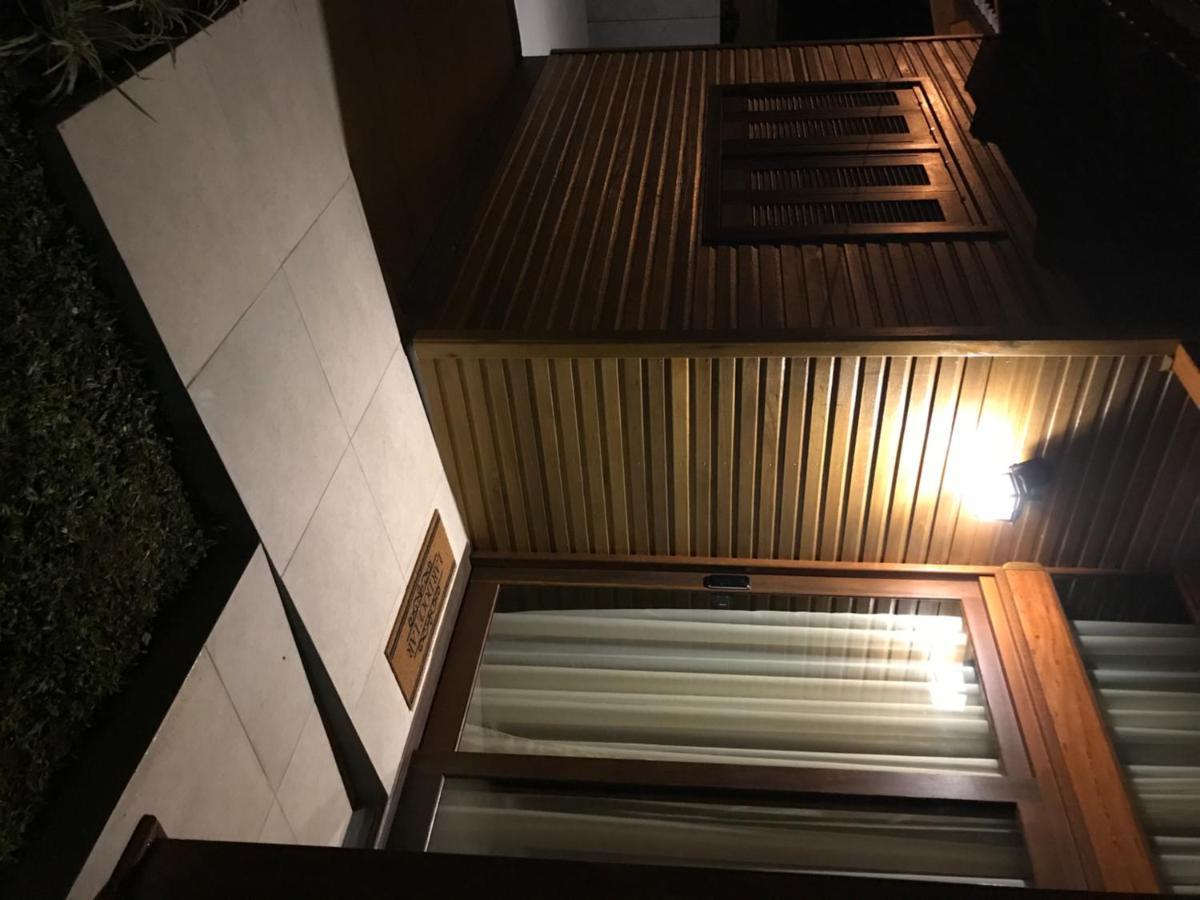 Canyons Guest House Praia Grande  Buitenkant foto