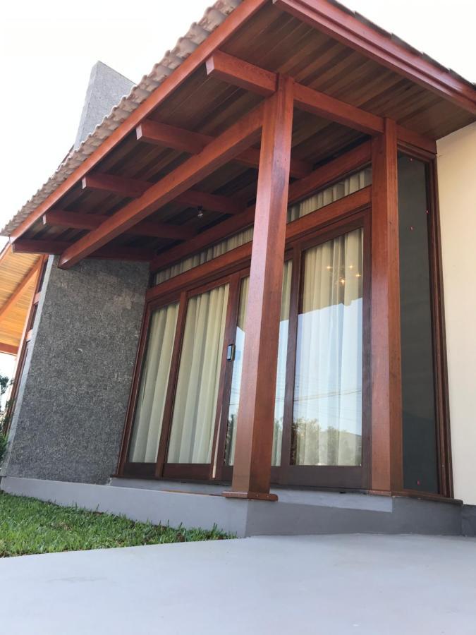 Canyons Guest House Praia Grande  Buitenkant foto